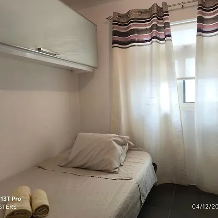 Theo's Court Sea View * Marsalforn