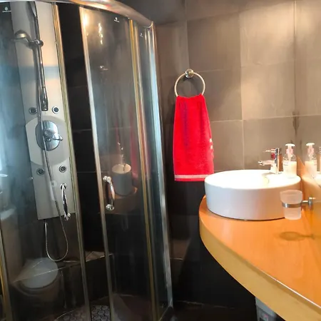 Apartament Theo's Court Sea View *