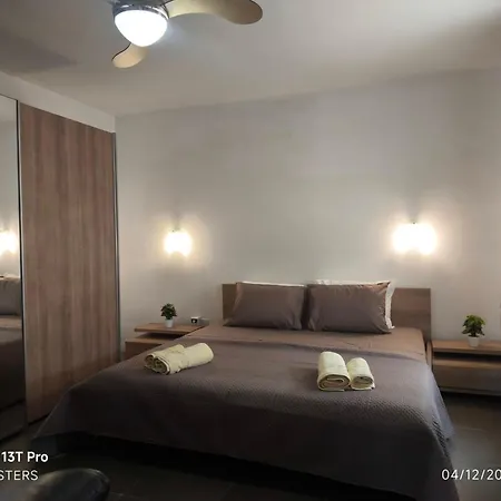 Theo's Court Sea View Marsalforn