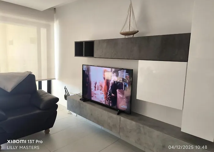 Theo's Court Sea View Daire