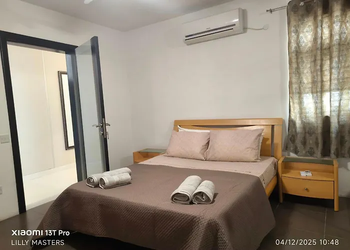 Theo's Court Sea View * Marsalforn